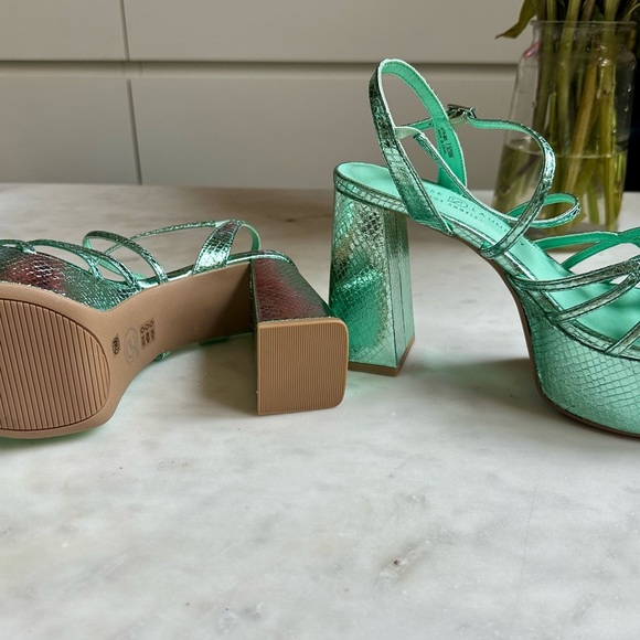 Chinese Laundry Mint Green Platform Shoes NWB - Picture 3 of 11